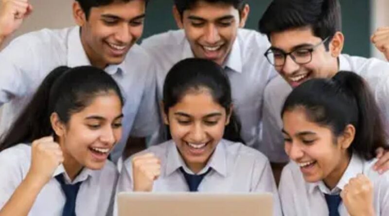 उत्तराखंड बोर्ड परीक्षाओं में इस जिले का रिजल्ट सबसे बेहतर, टॉपर्स ने किया कमाल