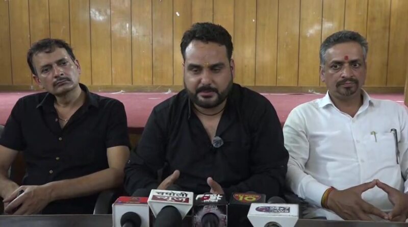 स्वाभिमान मोर्चा के प्रदेश अध्यक्ष बॉबी पंवार ने चकराता विधानसभा में विधायक निधि के दुरुपयोग का आरोप लगाया