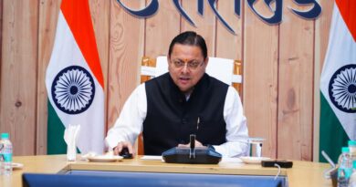 पुष्कर सिंह धामी ने 4,400 श्रमिकों को वितरित किए 11 करोड़ रुपये