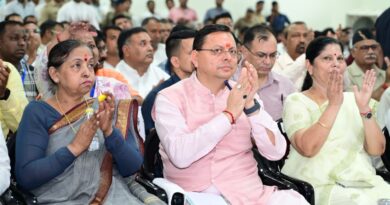 मुख्यमंत्री श्री पुष्कर सिंह धामी ने रविवार को रुड़की में प्रधानमंत्री श्री नरेंद्र मोदी के मन की बात कार्यक्रम के 135वें संस्करण को सुना