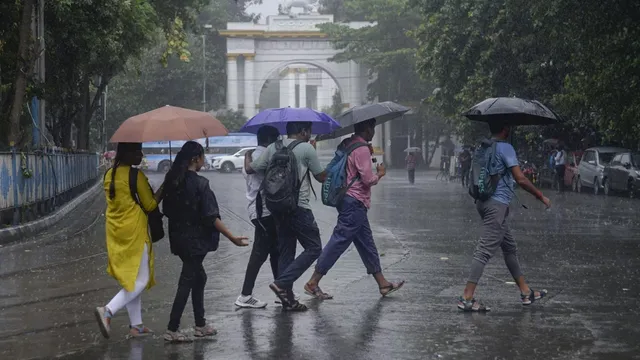 उत्तराखंड में तीन दिन होगी तेज बारिश, IMD का अलर्ट; एहतियात बरतने की सलाह