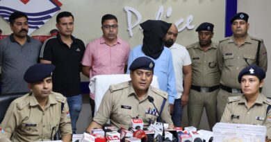 एम्स ऋषिकेश में हुयी लाखों रुपये की चोरी का दून पुलिस ने किया सफल अनावरण