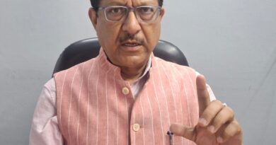 सत्ता के लालच में भाजपा ने न सनातन को बख्शा, न सेना को