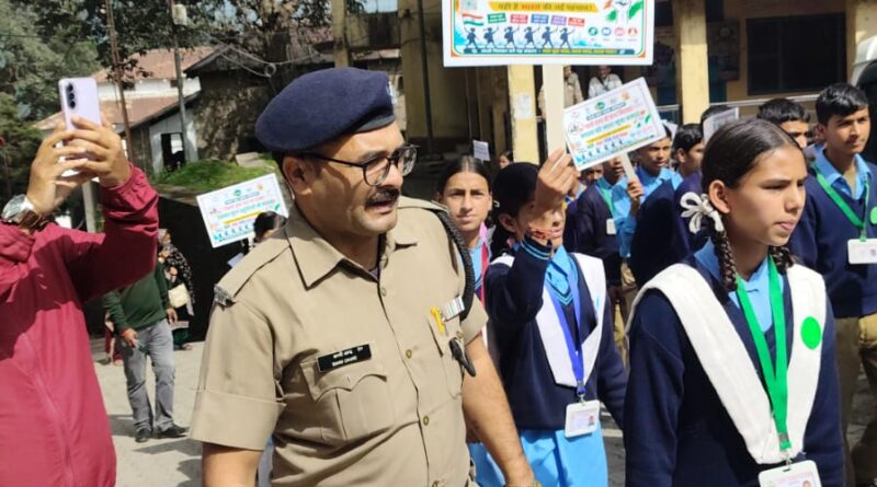 एसएसपी देहरादून के निर्देशों पर फिर चली दून पुलिस की पाठशाला