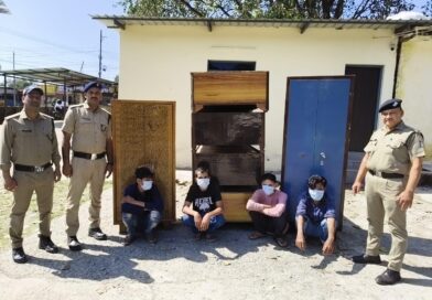 हॉस्टल से सामान चोरी करने वाले 04 शातिर अभियुक्त आये दून पुलिस की गिरफ्त में